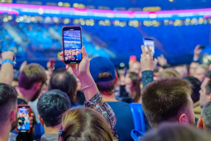 Online Concert Guide for Digital Entertainment Fans